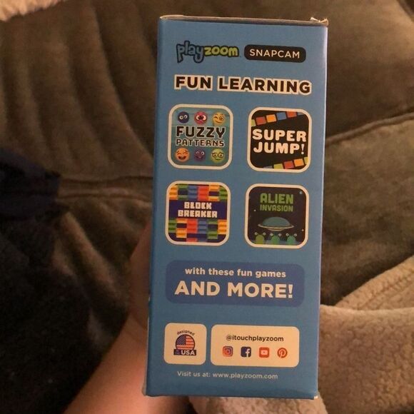 NEW Playzoom Snapcam 2X digital zoom smart camera with fun games ages 4+ - Picture 2 of 5